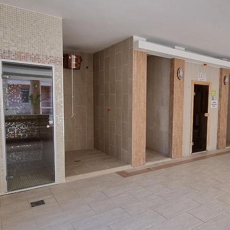 Relax Wellness Studio Hajdúszoboszló Apartamento Exterior foto
