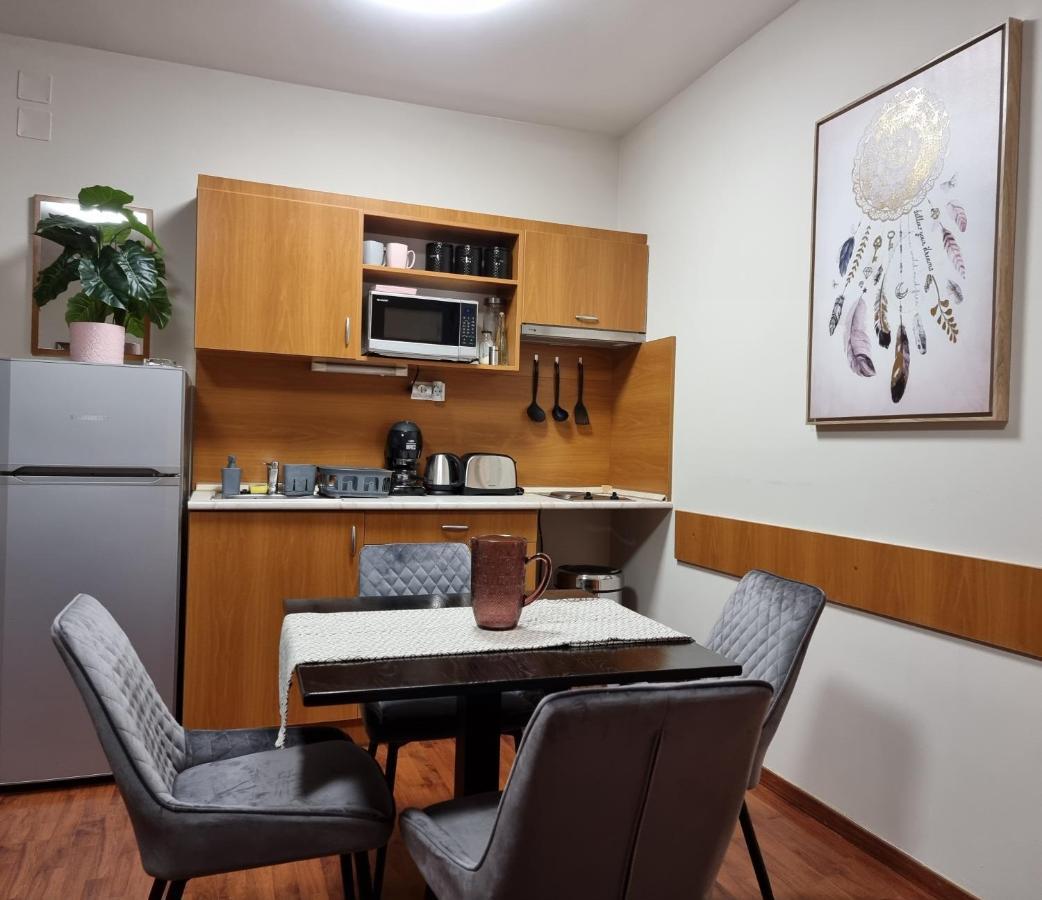 Relax Wellness Studio Hajdúszoboszló Apartamento Exterior foto